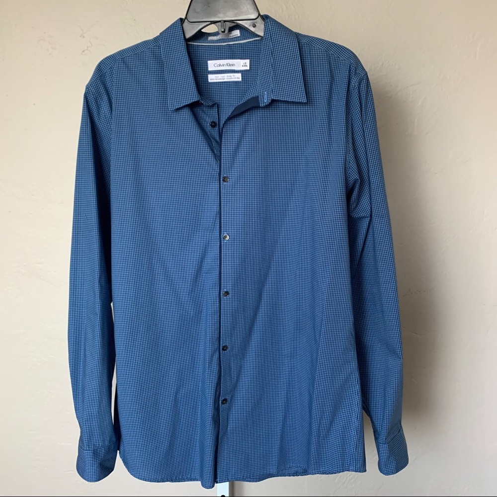 CALVIN KLEIN Button Down Shirt